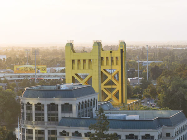 Sacramento's Tower Bridge in hazy evening light